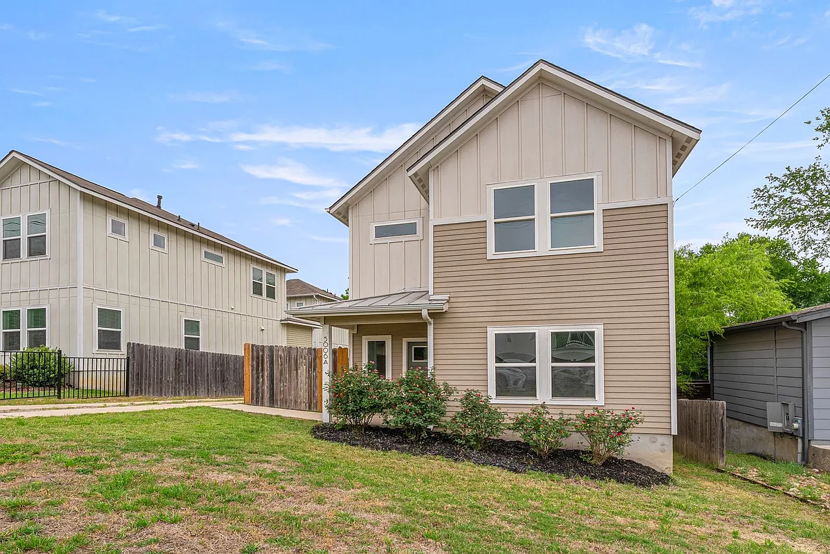 Building Photo - 5006 Baker St #A