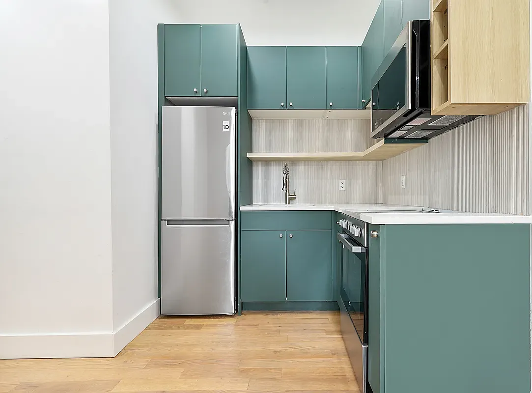 1019 Putnam Avenue — Photo 1