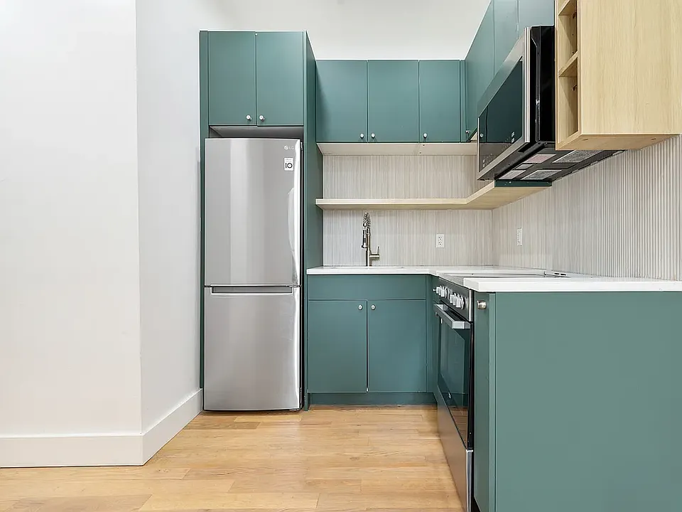 1019 Putnam Ave #1D