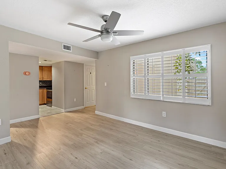 485 Westlake Blvd #70 — Photo 20