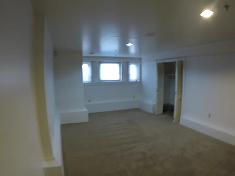 904 South St — Photo 8