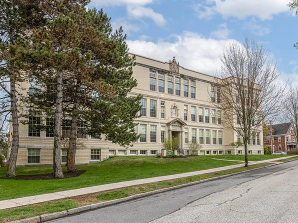 172 Falmouth Street #304, Portland, ME 04102