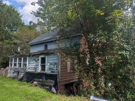 5th image of 40 Blueberry Ridge Road