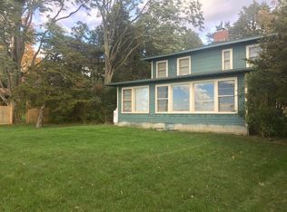 557 W Shore Rd, South Hero, VT 05486