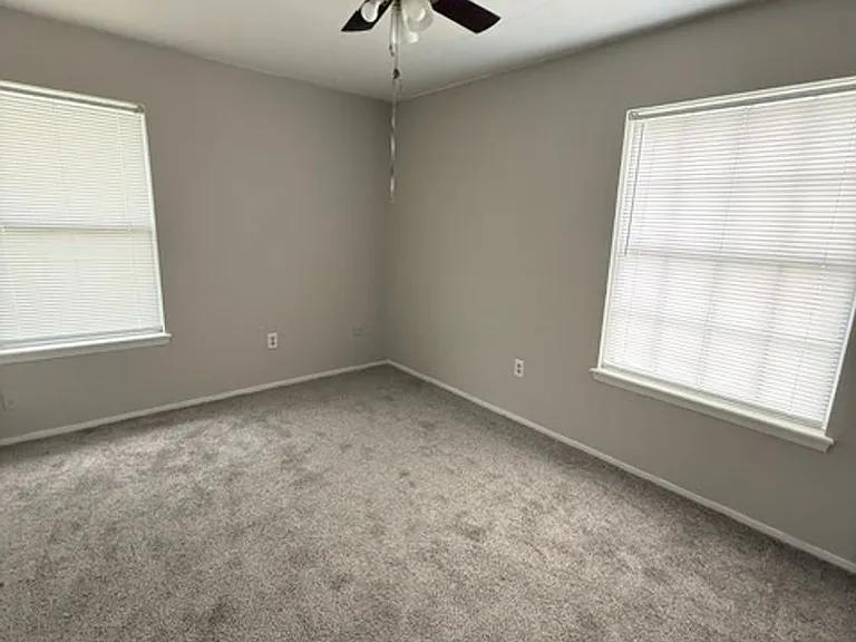 7909 White Blvd — Photo 14