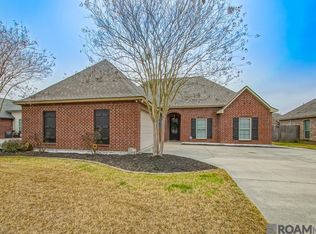 40444 Thomas Ave, Prairieville, LA 70769
