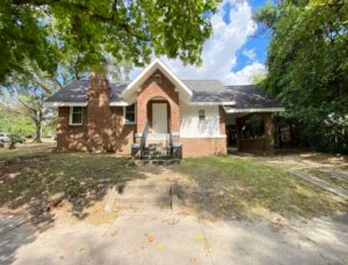 19 Hollywood Ct — Photo 2