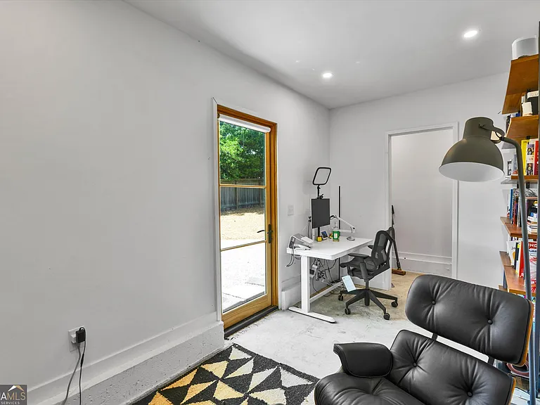 643 Etowah Dr NE — Photo 42