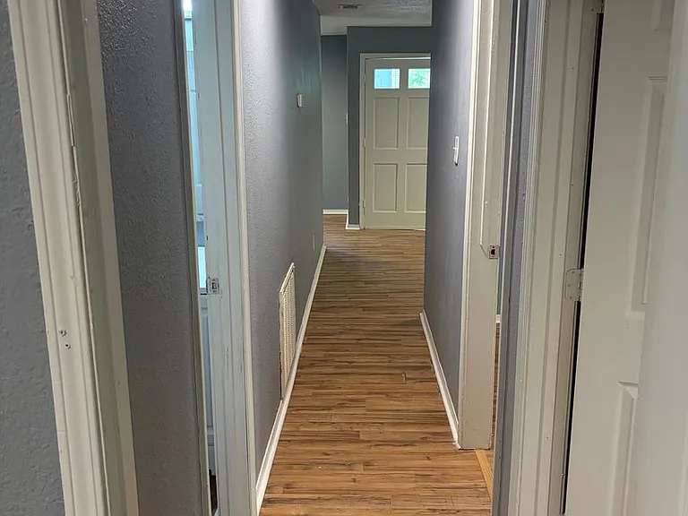 207 S 15th St — Photo 17