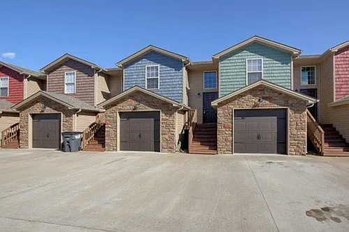 1720C Thistlewood Dr Photo 1