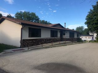 502 E Main St, Genoa, IL 60135