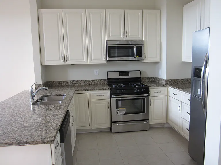 1118 S Charles St #9 — Photo 13