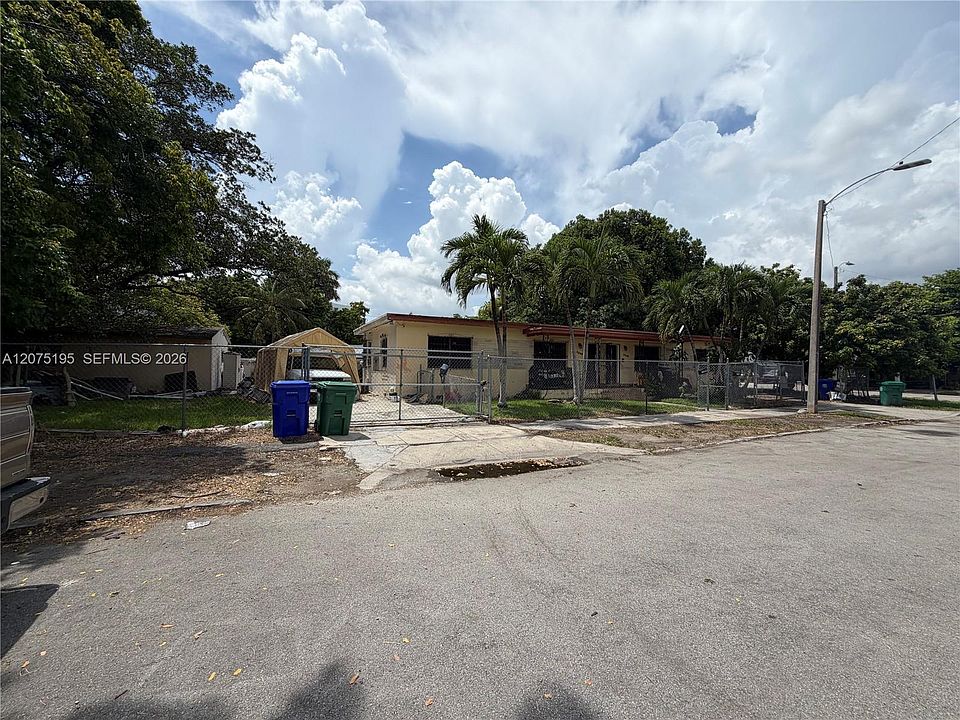 1st image of 2340 NW 15th Ave