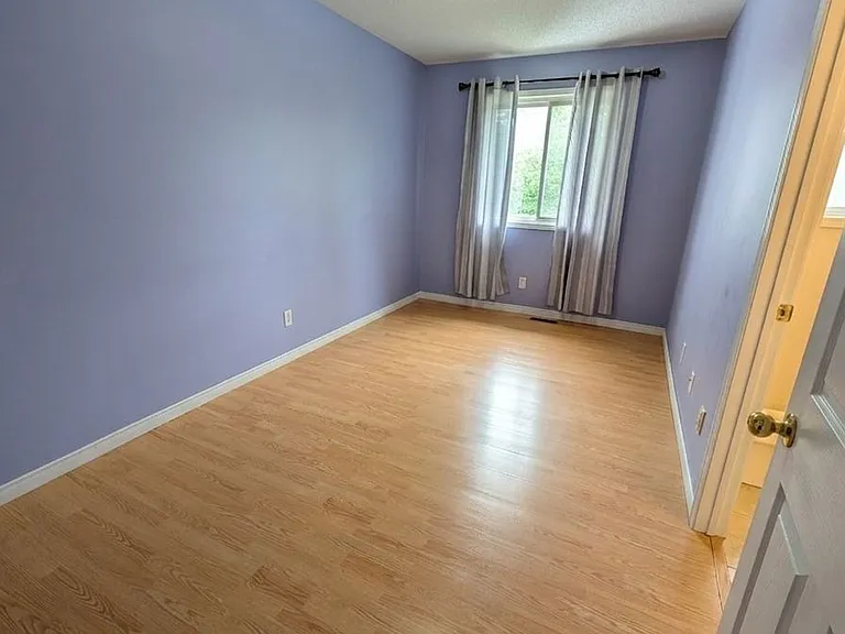 19 Mountshannon Dr — Photo 15