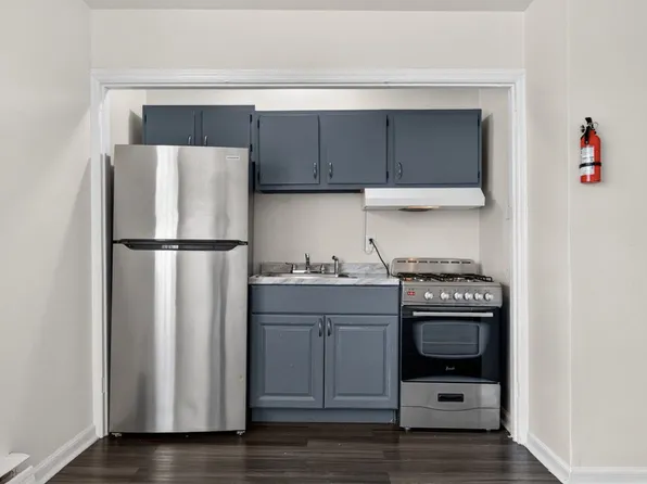 1102 Edgewood Ave #B19, Trenton, NJ 08618