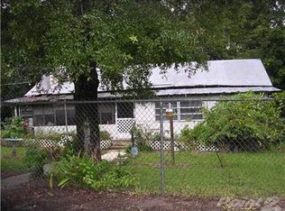 15123 Hill Rd, Dade City, FL 33523
