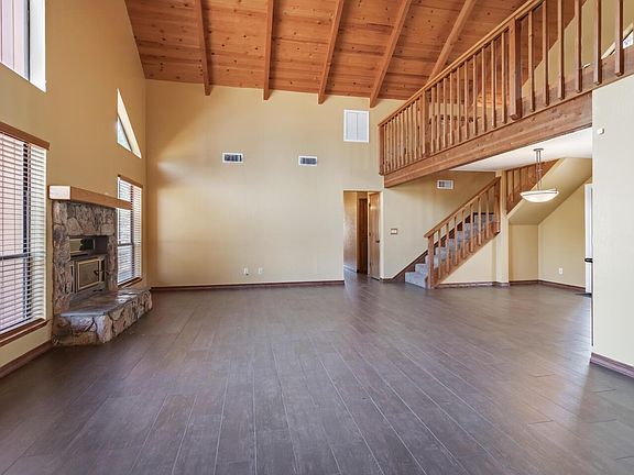 4th image of 30553 Horseshoe Dr