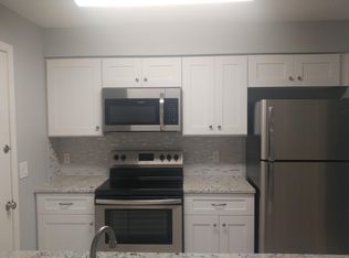 2272 16th Ave SW APT D, Largo, FL 33770