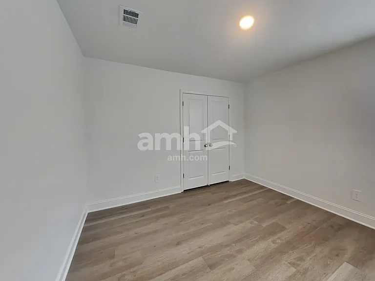108 Punderson Dr — Photo 18