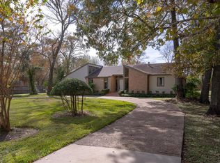 2402 Pine Dr, Friendswood, TX 77546