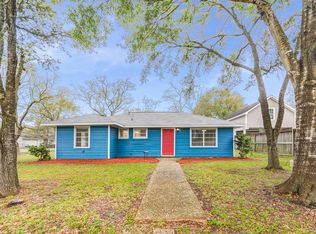 701 Cedar Ave, League City, TX 77573