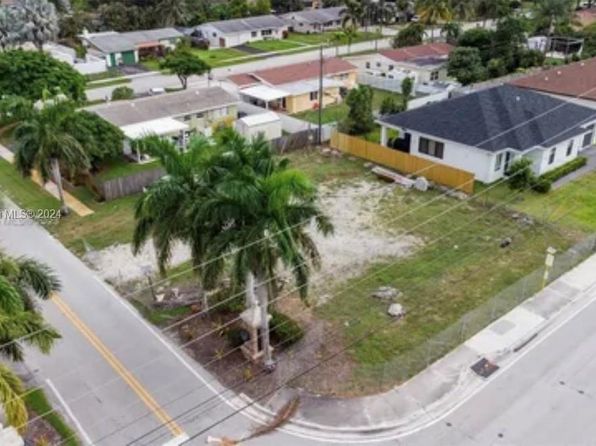 4861 Peters Rd, Plantation, FL 33317