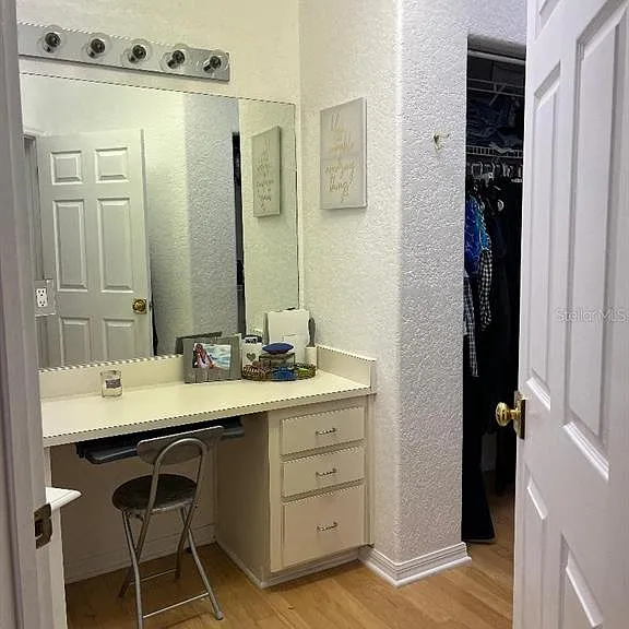 9726 Tiffany Oaks Ln #9726 — Photo 11