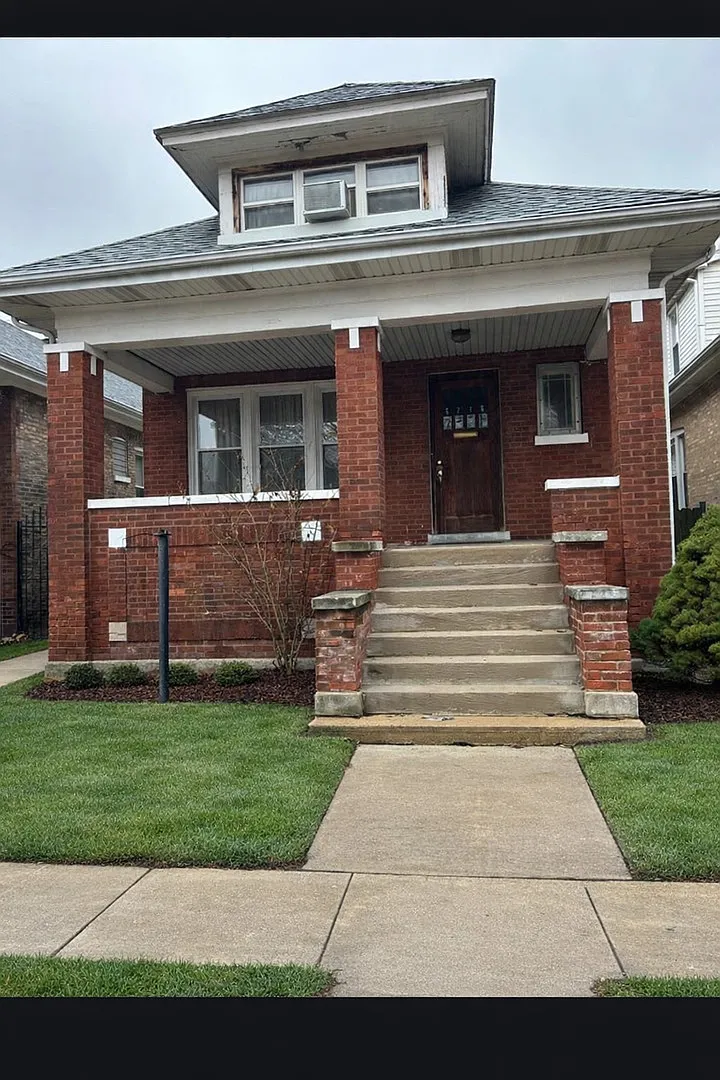 5716 S Campbell Ave photo 1