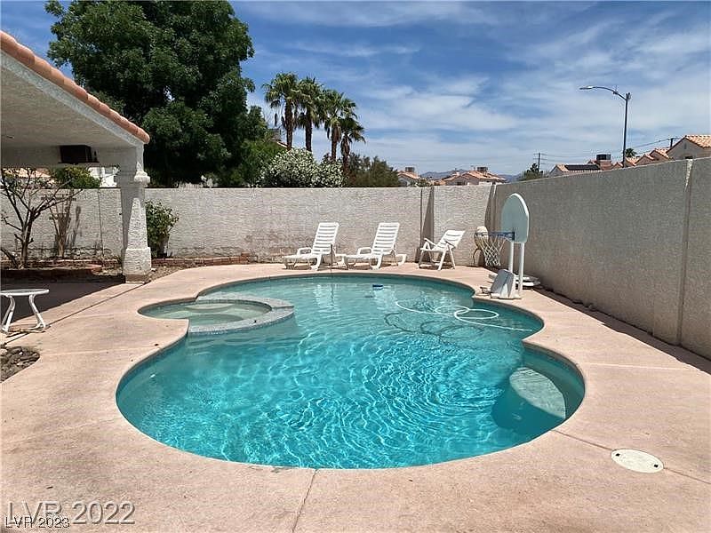6608 Lund Dr, Las Vegas, NV 89108 Zillow
