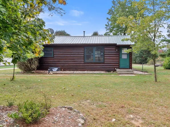 W6835 County Road H, Wild Rose, WI 54984