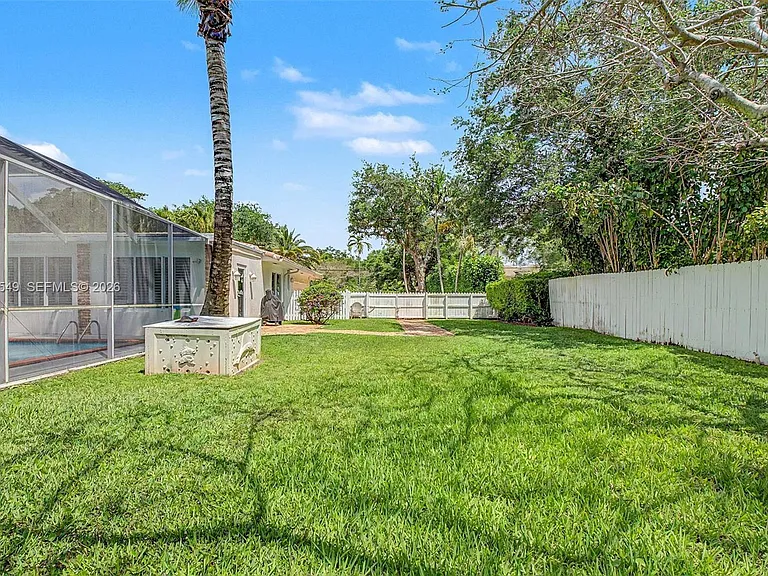 7230 SW 104th St — Photo 36