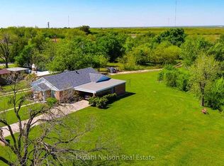 1303 Wesleyan St, Stamford, TX 79553