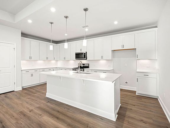 Kitchen with Oversized Island