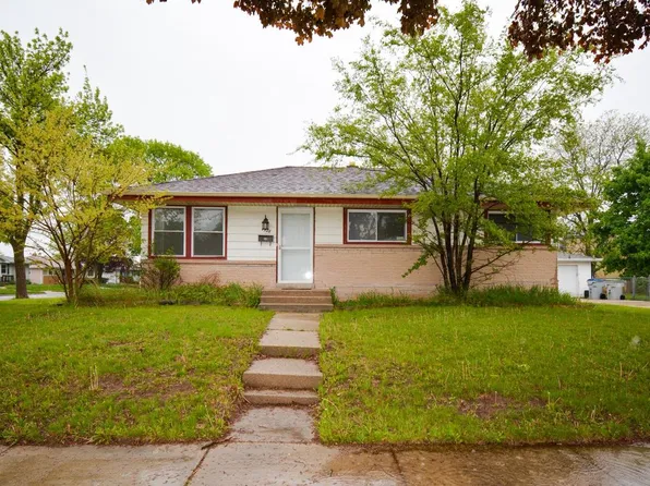 7928 West Clovernook STREET, Milwaukee, WI 53223