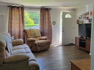 41 1st St, Windsor, PA 17366