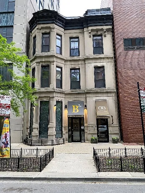 15 E Pearson St #3