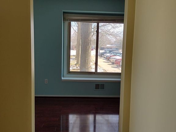 5th image of 24749 Bashian Dr #11