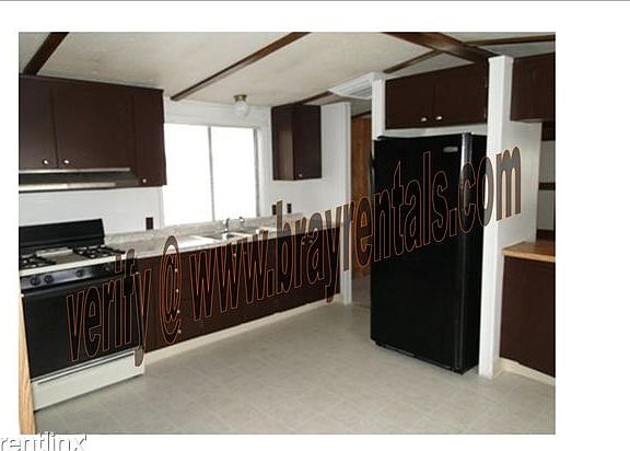 3067 Grosbeak Dr. kitchen