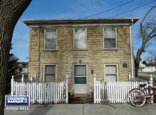 801 Clinton St, Lockport, IL 60441