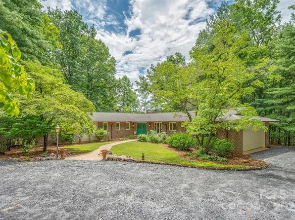 106 Blue Bird Ln, Tryon, NC 28782
