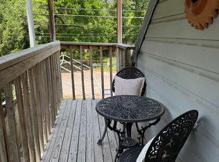 1109 S 6th St #B, Austin, TX 78704