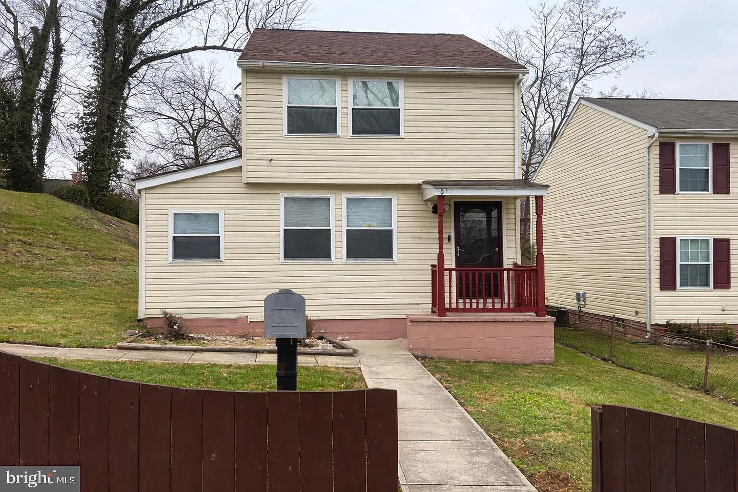 2 bed, 2.5 bath, 850 sqft, $2,300 — Photo 1