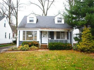 626 Kenilworth Rd, Bay Village, OH 44140