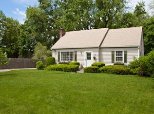 5 Brett Pl, Poughkeepsie, NY 12603