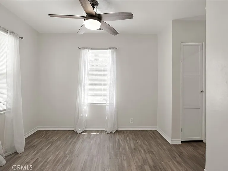 1527 N Avon St — Photo 19