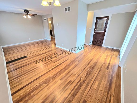 3rd image of 6617 22nd Ave #6615