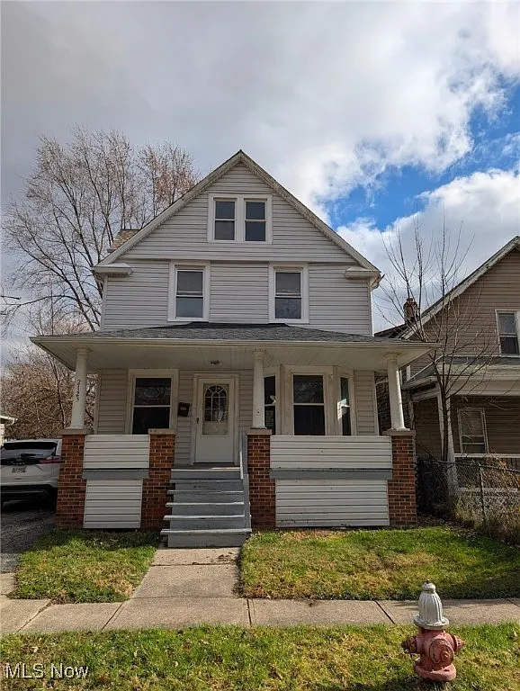 2125 W 81st St photo 1