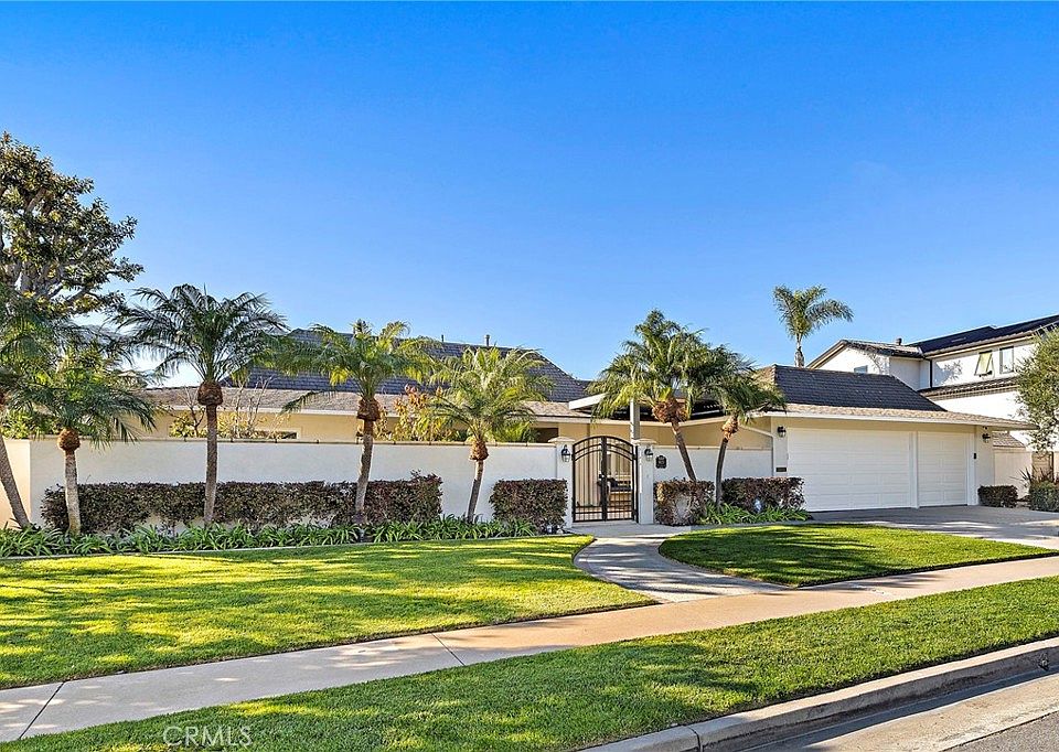 1st image of 1423 Santiago Dr