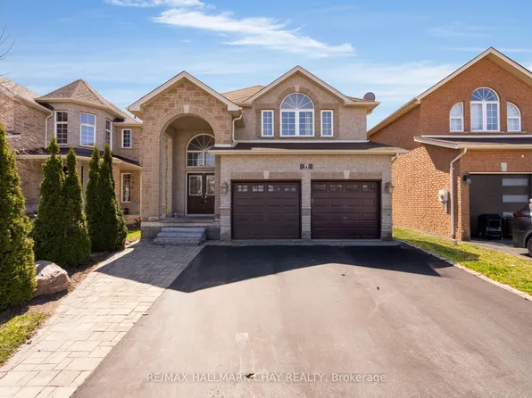 77 Sovereigns Gate, Barrie, ON L4N 0Y9