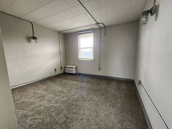 3rd image of 21201 Woodward Ave #205